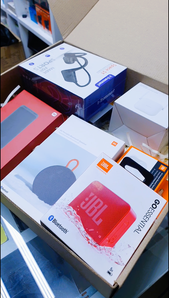 Caja Tech Misteriosa 📦💡🤖